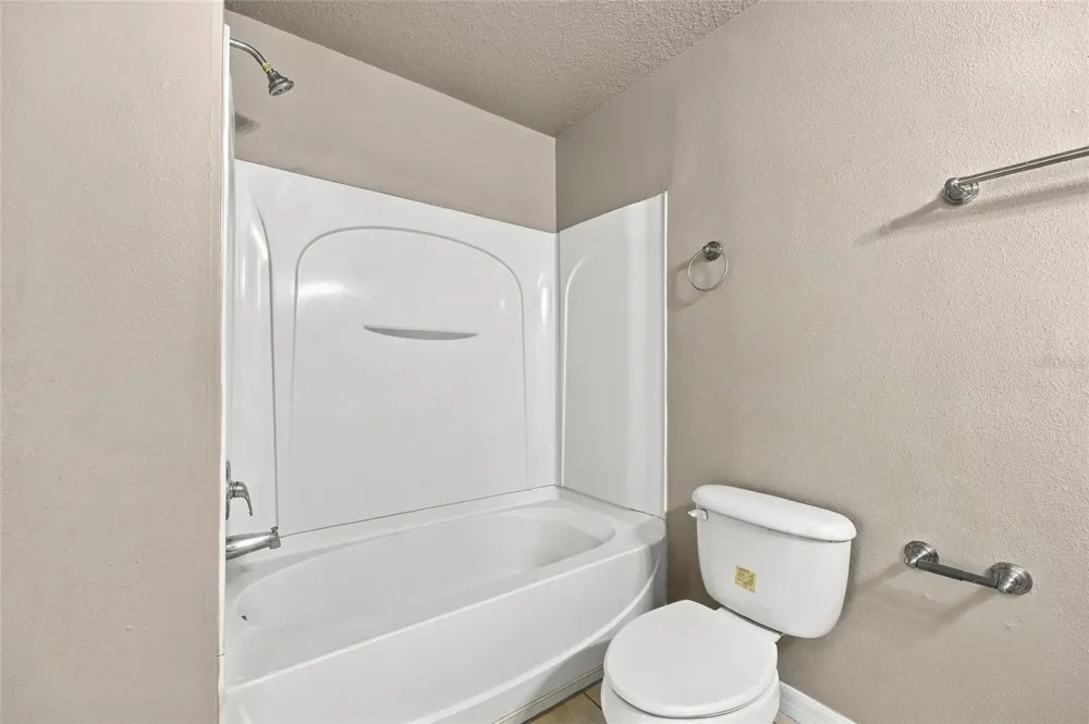 2718 CLUB CORTILE CIRCLE #B Kissimmee, FL 34746