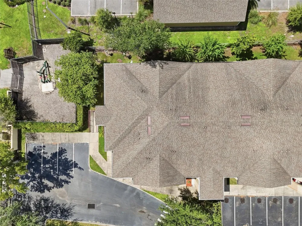 2718 CLUB CORTILE CIRCLE #B Kissimmee, FL 34746