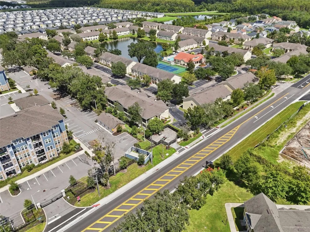 2718 CLUB CORTILE CIRCLE #B Kissimmee, FL 34746