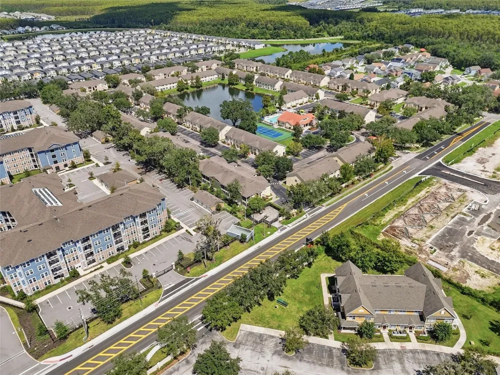 2718 CLUB CORTILE CIRCLE #B Kissimmee, FL 34746