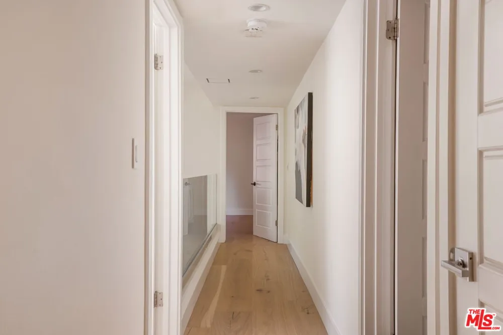 967 Hammond Street West Hollywood, CA 90069