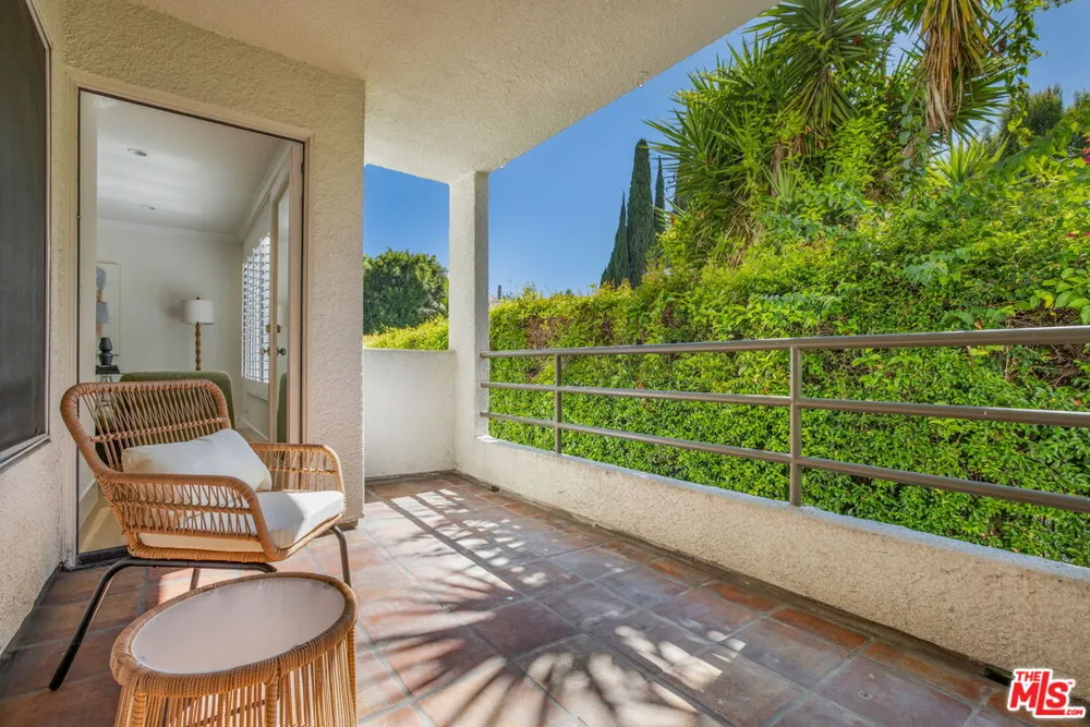 967 Hammond Street West Hollywood, CA 90069