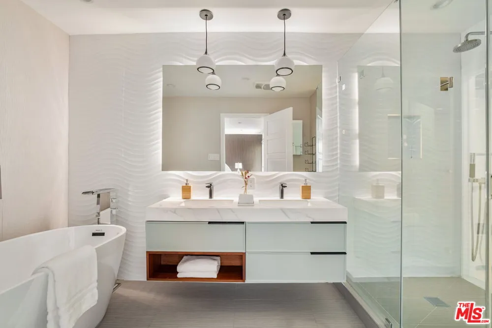 967 Hammond Street West Hollywood, CA 90069