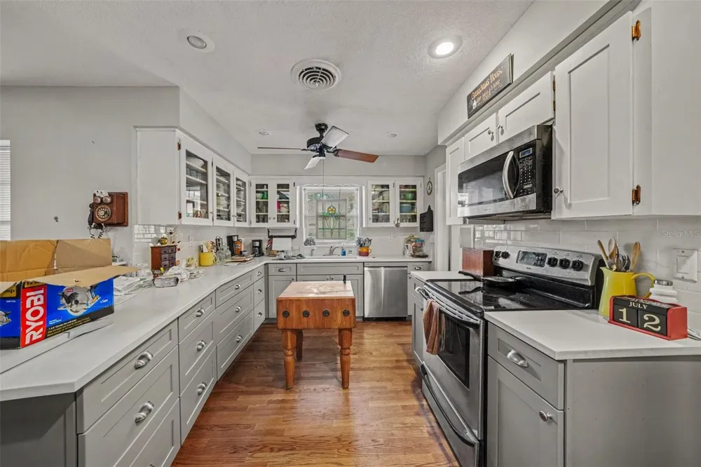 3018 CULLEN LAKE SHORE DRIVE Belle Isle, FL 32812