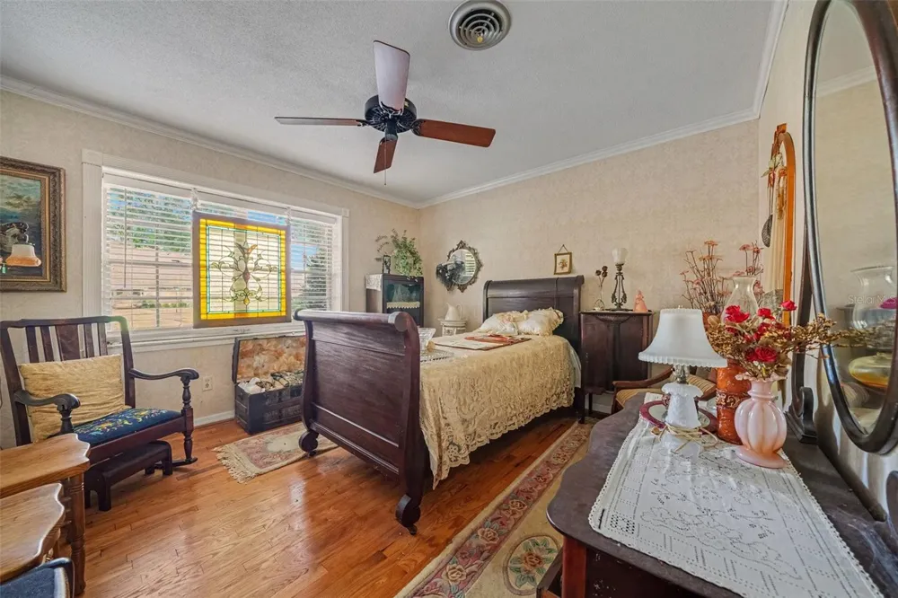 3018 CULLEN LAKE SHORE DRIVE Belle Isle, FL 32812