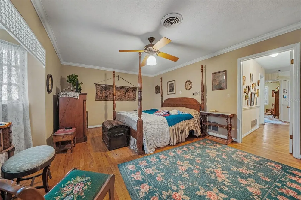 3018 CULLEN LAKE SHORE DRIVE Belle Isle, FL 32812