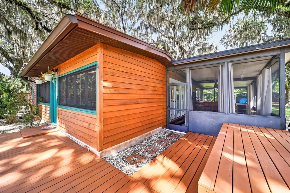 13122 E HIGHWAY 25 #14 Ocklawaha, FL 32179