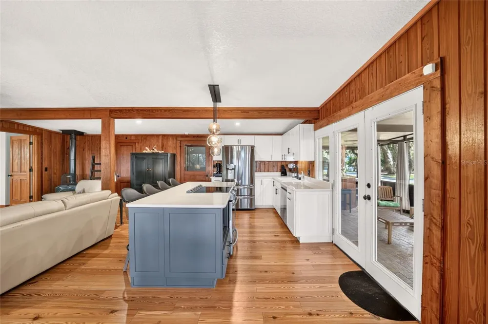 13122 E HIGHWAY 25 #14 Ocklawaha, FL 32179