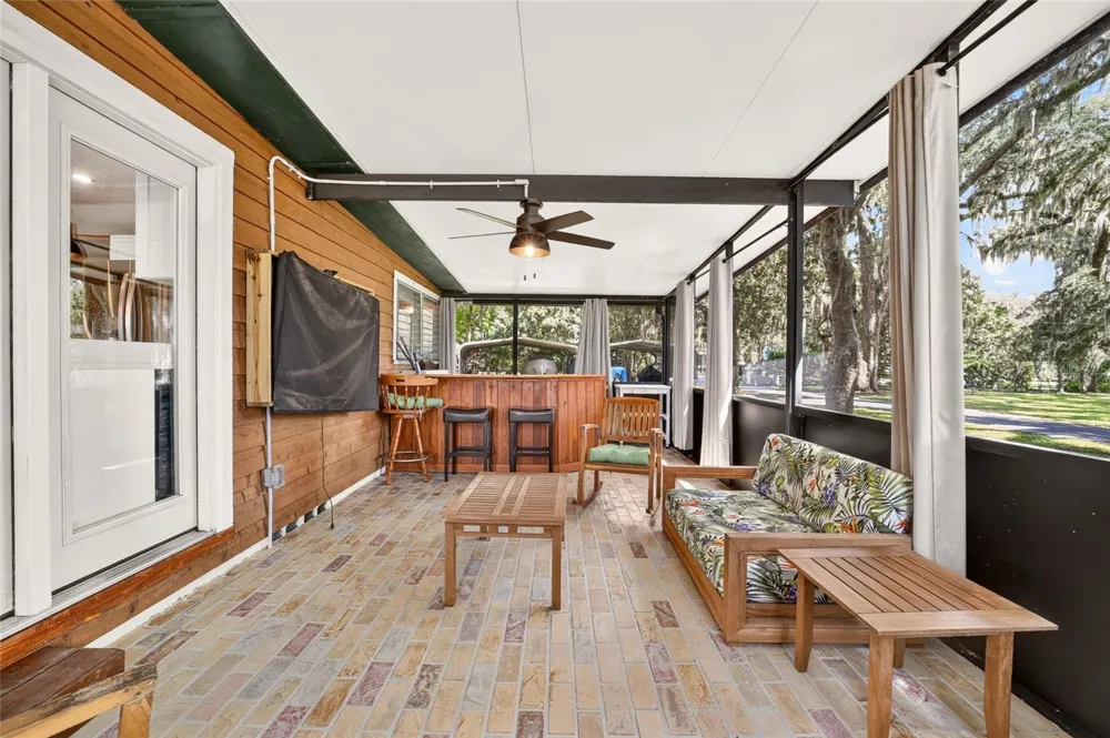 13122 E HIGHWAY 25 #14 Ocklawaha, FL 32179