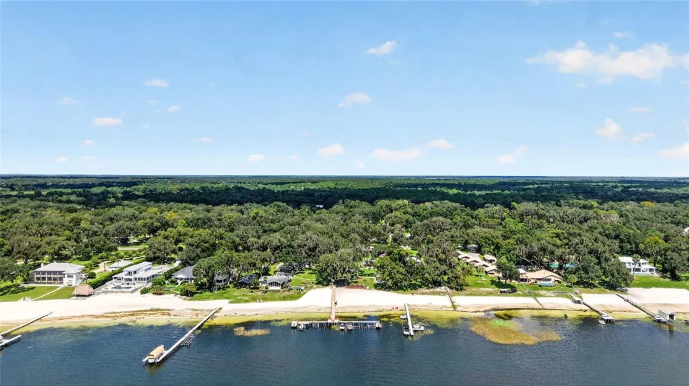 13122 E HIGHWAY 25 #14 Ocklawaha, FL 32179