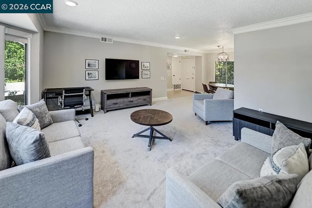 2716 Tice Creek #1 Walnut Creek, CA 94595