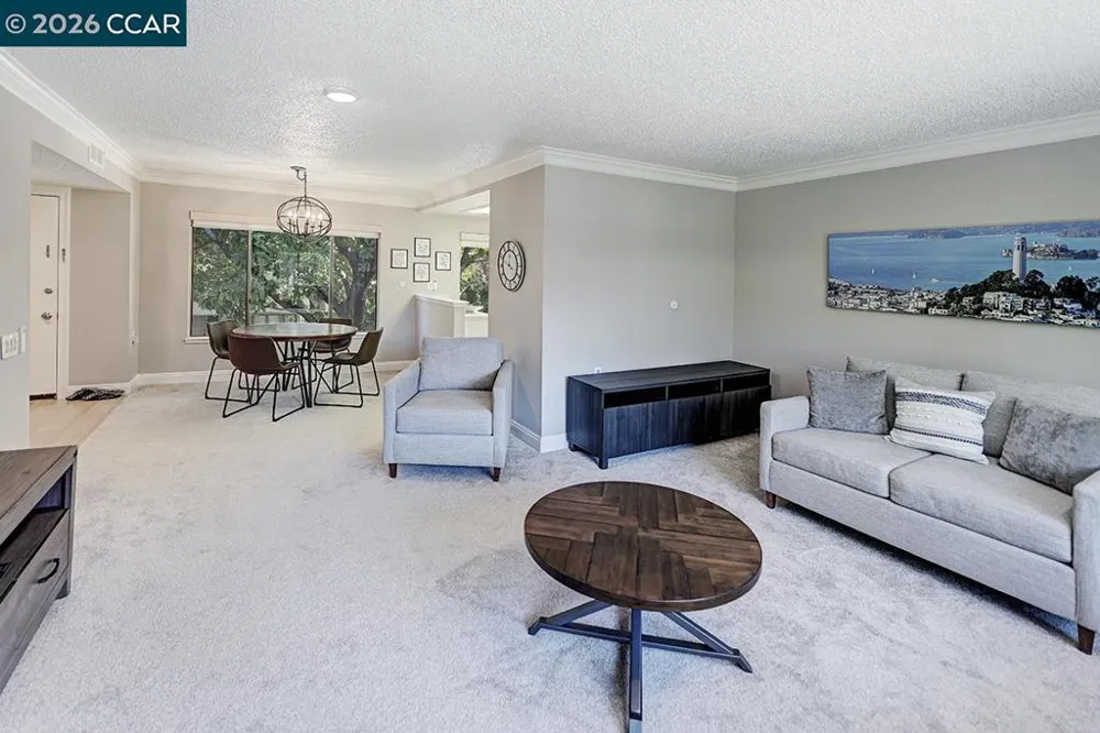 2716 Tice Creek #1 Walnut Creek, CA 94595