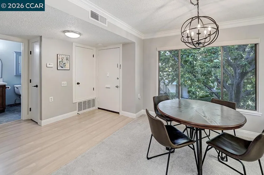 2716 Tice Creek #1 Walnut Creek, CA 94595