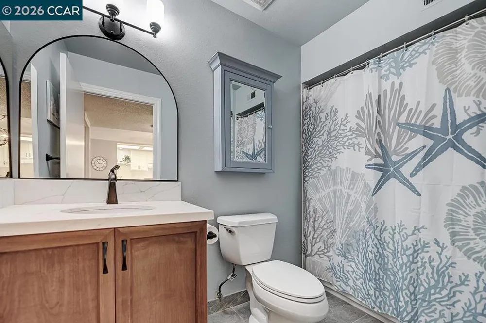 2716 Tice Creek #1 Walnut Creek, CA 94595