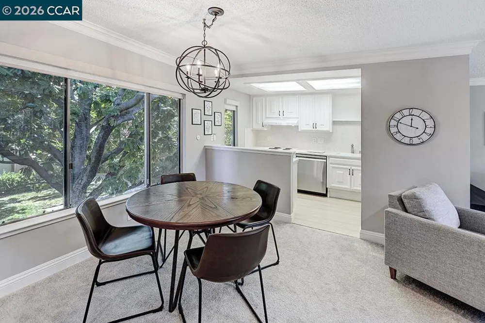 2716 Tice Creek #1 Walnut Creek, CA 94595