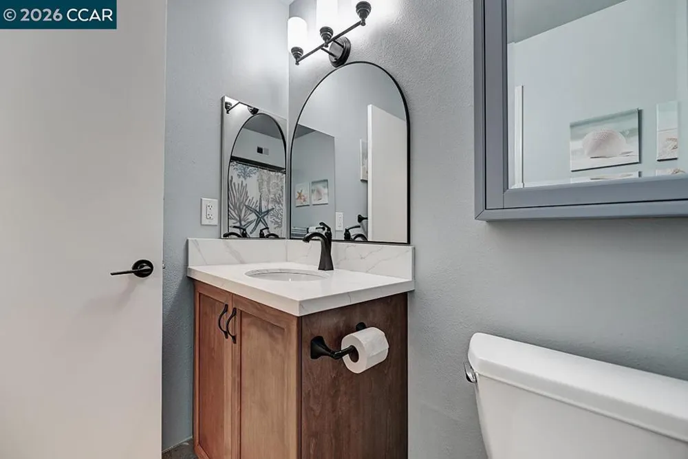 2716 Tice Creek #1 Walnut Creek, CA 94595