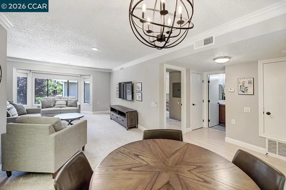 2716 Tice Creek #1 Walnut Creek, CA 94595
