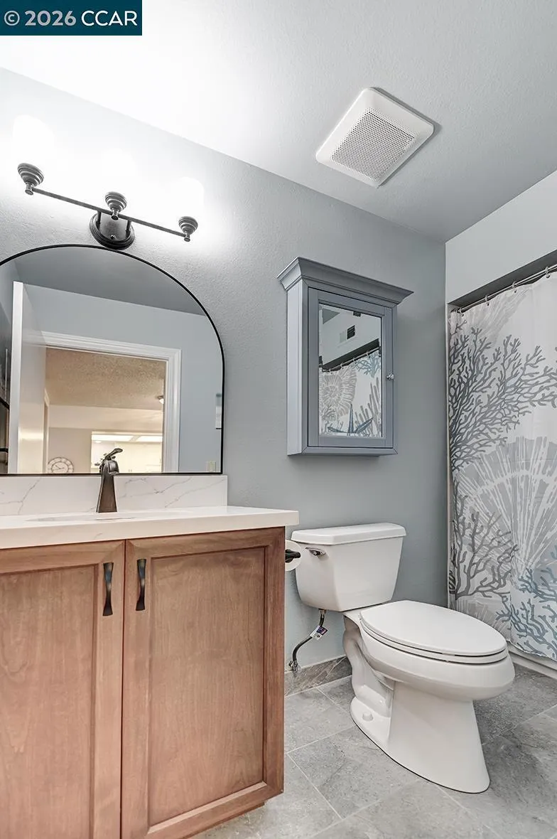 2716 Tice Creek #1 Walnut Creek, CA 94595