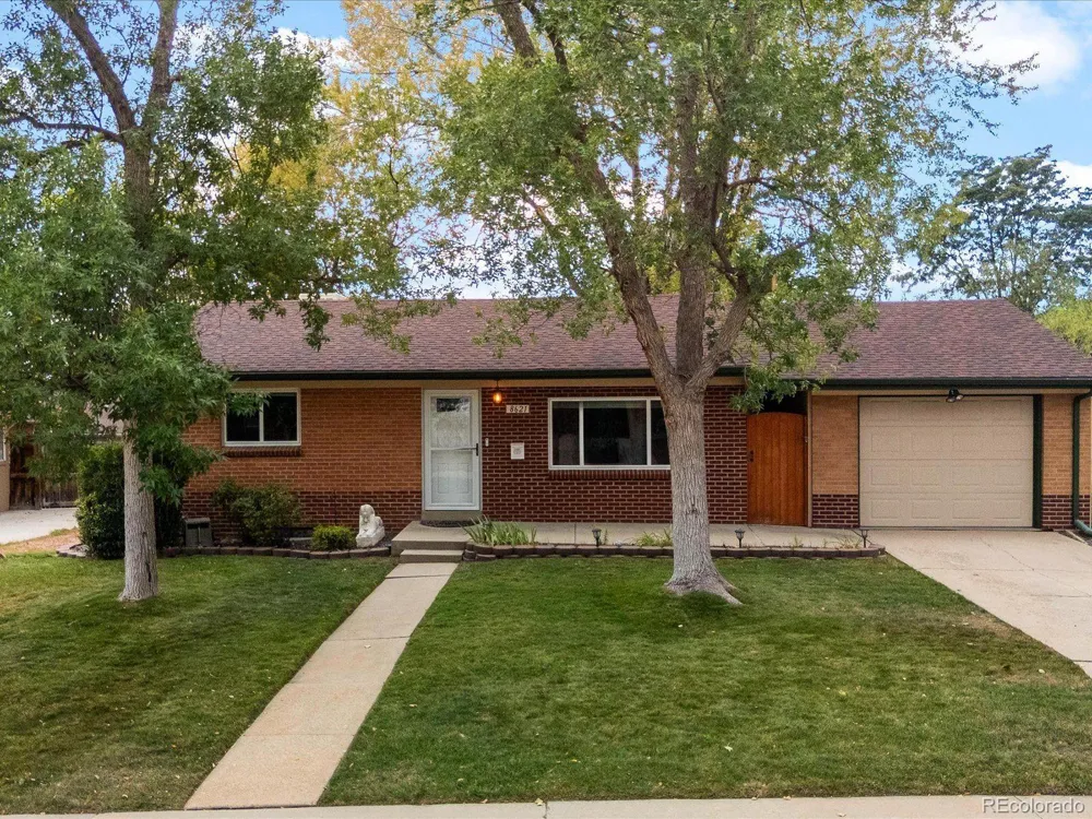 8621 Crescent Drive Westminster, CO 80031