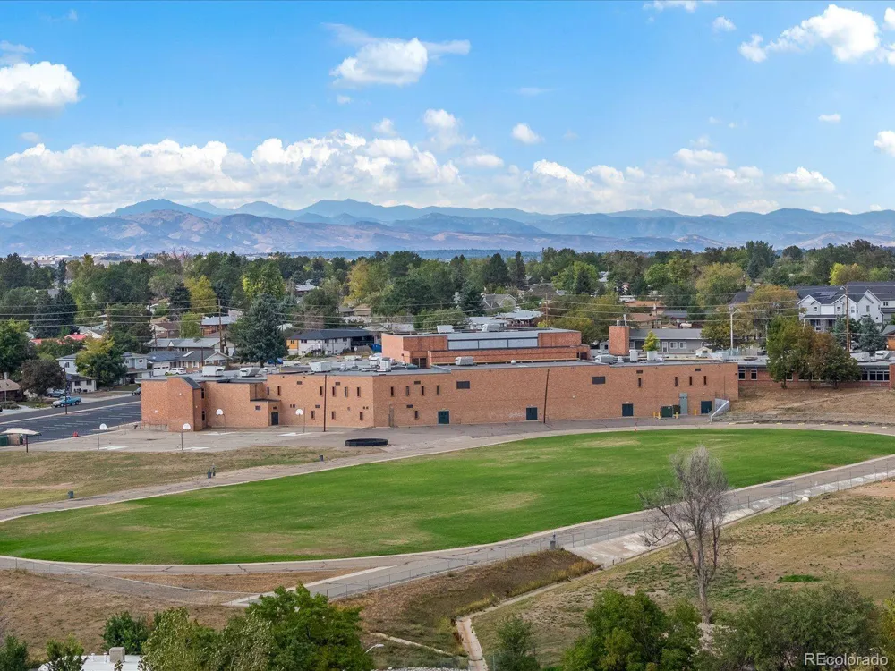 8621 Crescent Drive Westminster, CO 80031