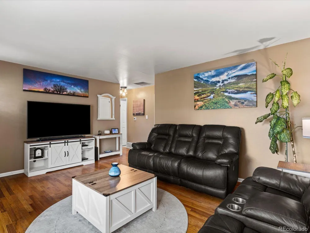 8621 Crescent Drive Westminster, CO 80031