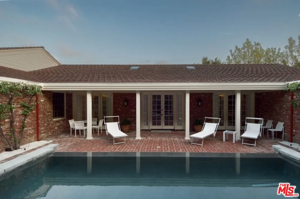 1121 Beverly Drive Beverly Hills, CA 90210