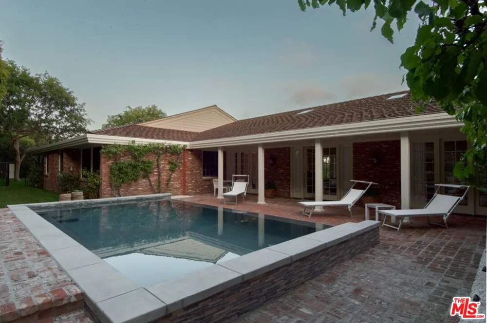 1121 Beverly Drive Beverly Hills, CA 90210