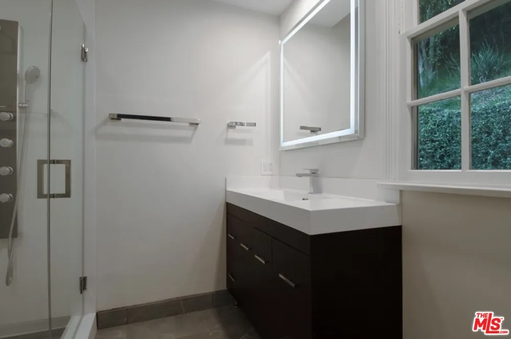 1121 Beverly Drive Beverly Hills, CA 90210