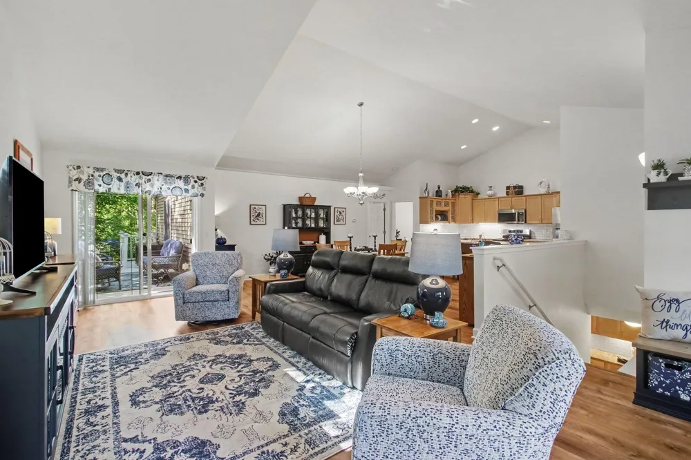7145 Juniper Court Spring Lake, MI 49456