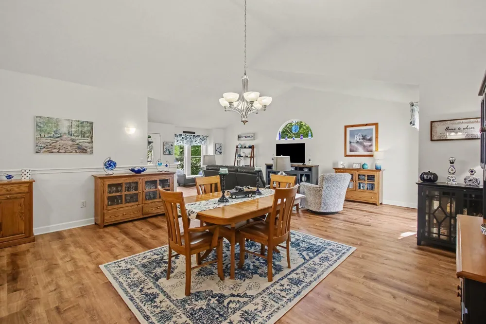 7145 Juniper Court Spring Lake, MI 49456