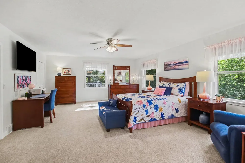 7145 Juniper Court Spring Lake, MI 49456