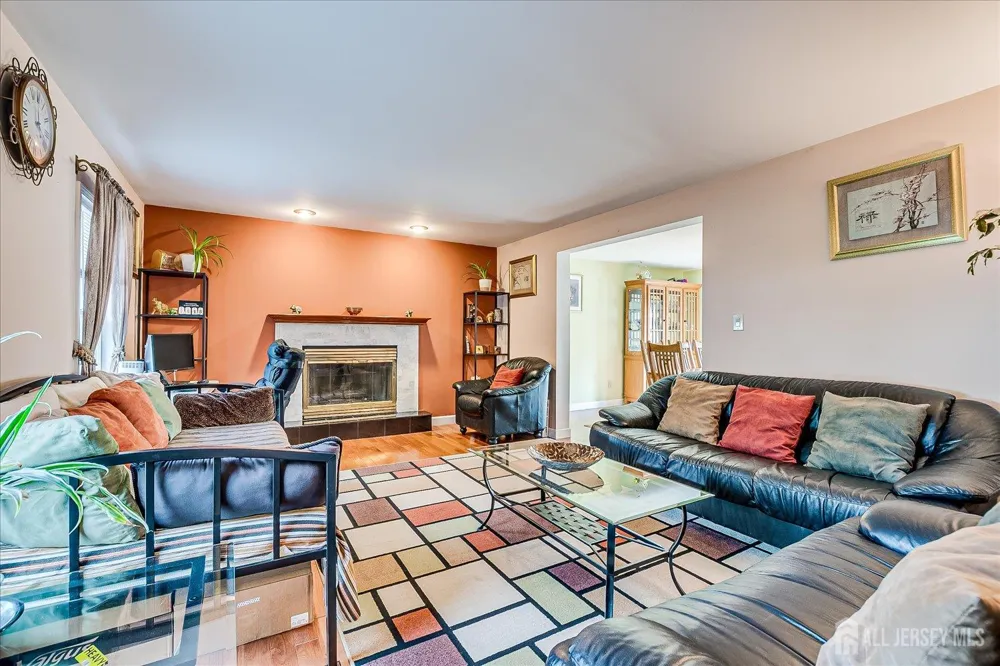 154 Dutton Street Franklin Twsp, NJ 08873