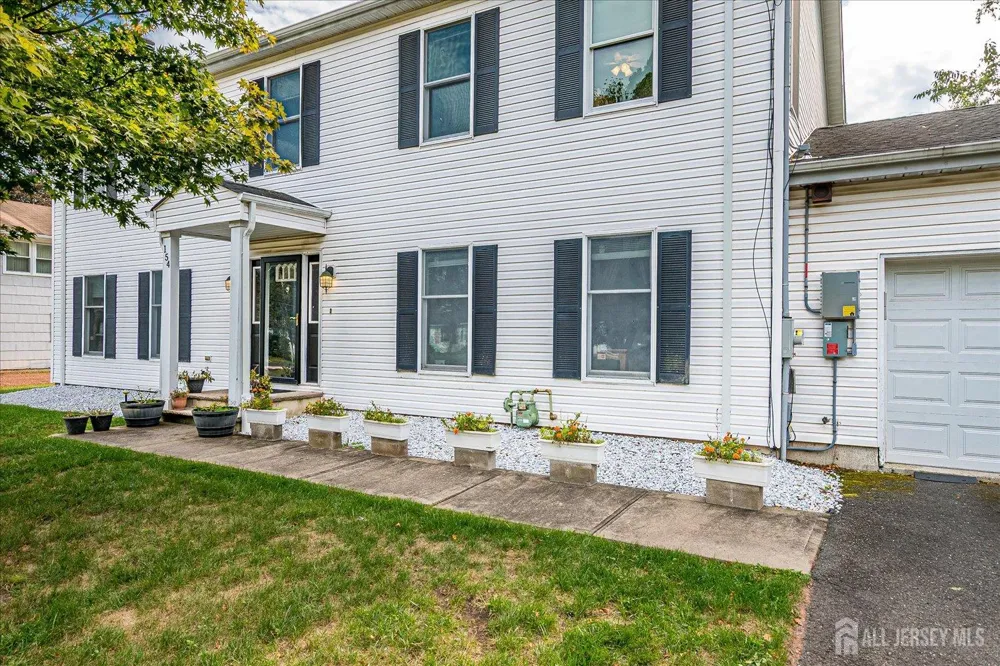 154 Dutton Street Franklin Twsp, NJ 08873