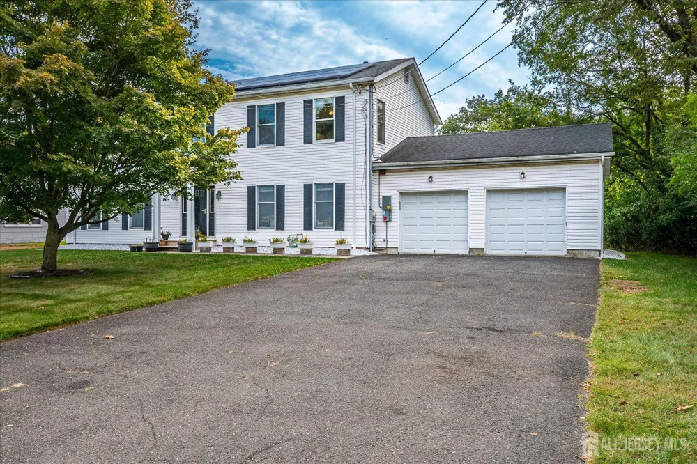 154 Dutton Street Franklin Twsp, NJ 08873