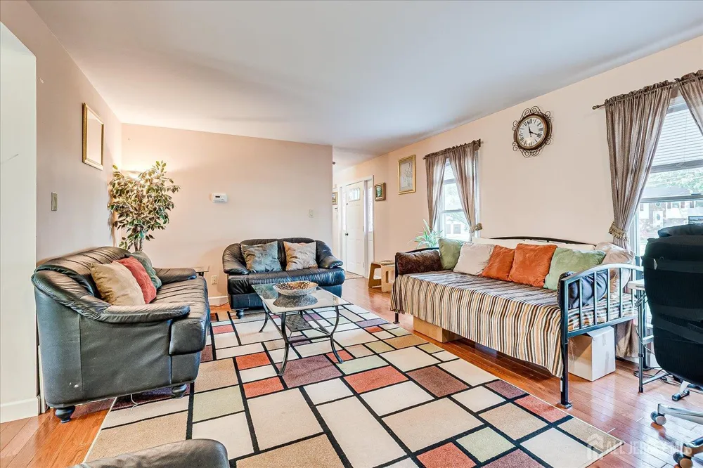 154 Dutton Street Franklin Twsp, NJ 08873