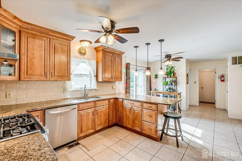 154 Dutton Street Franklin Twsp, NJ 08873
