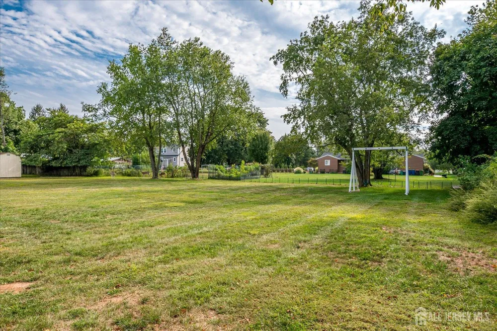 154 Dutton Street Franklin Twsp, NJ 08873