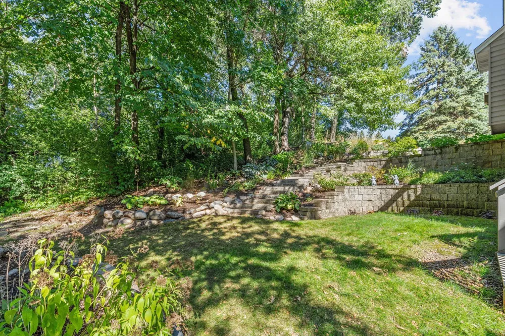 17854 179th Trail W Lakeville, MN 55044