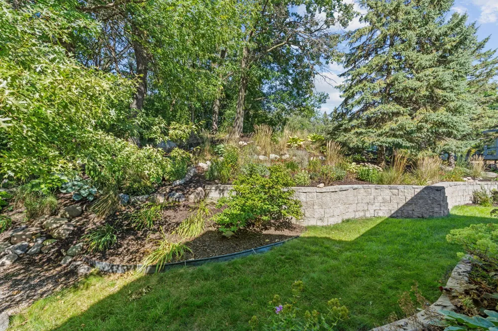 17854 179th Trail W Lakeville, MN 55044