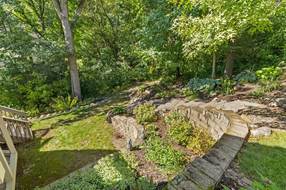 17854 179th Trail W Lakeville, MN 55044