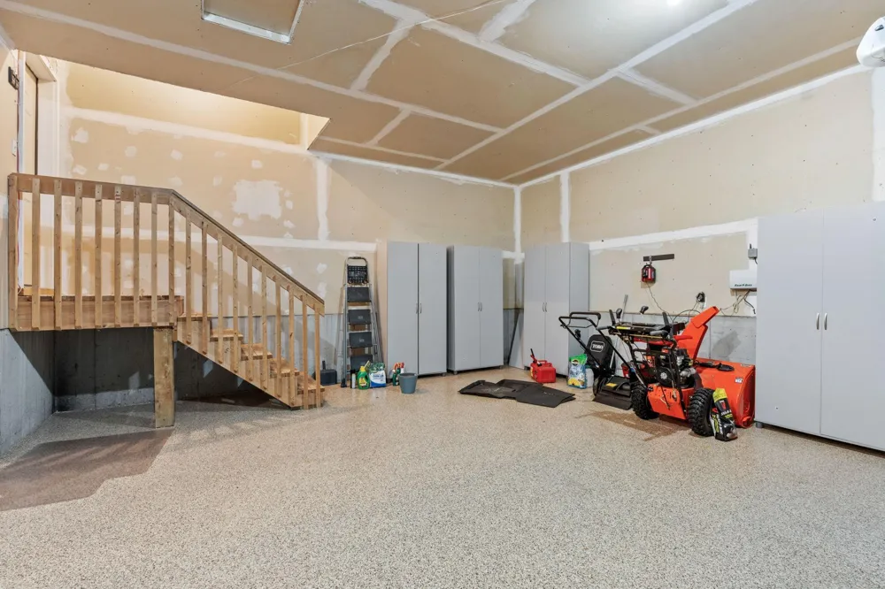 17854 179th Trail W Lakeville, MN 55044
