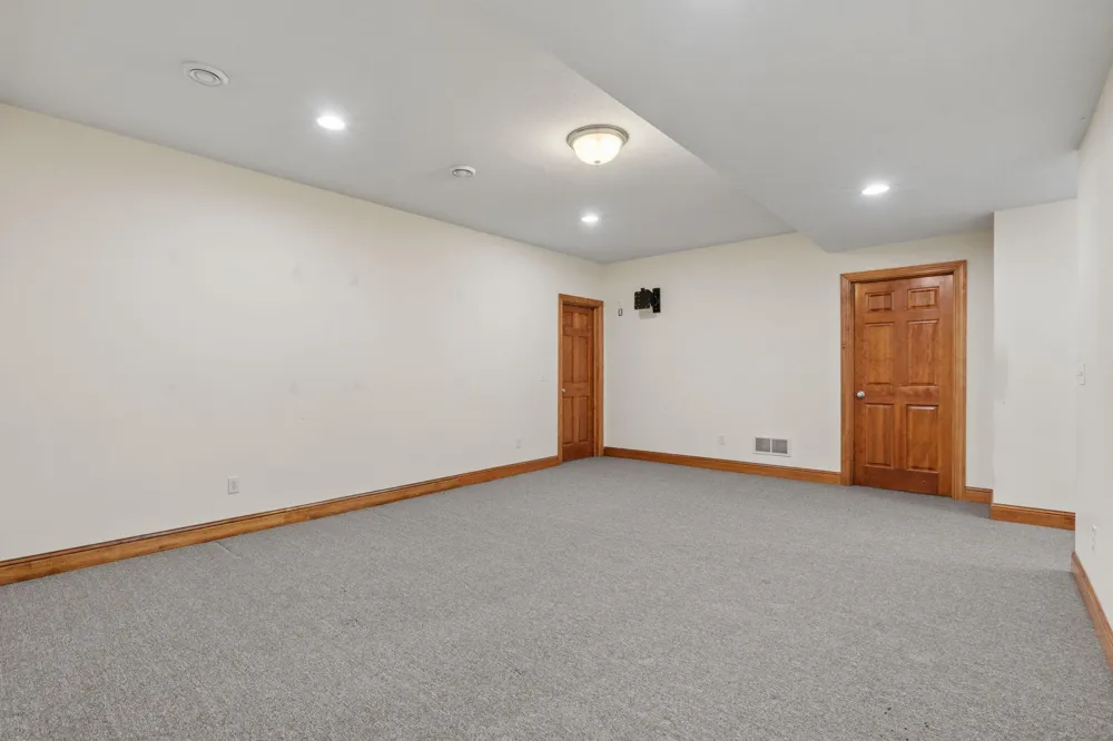 17854 179th Trail W Lakeville, MN 55044