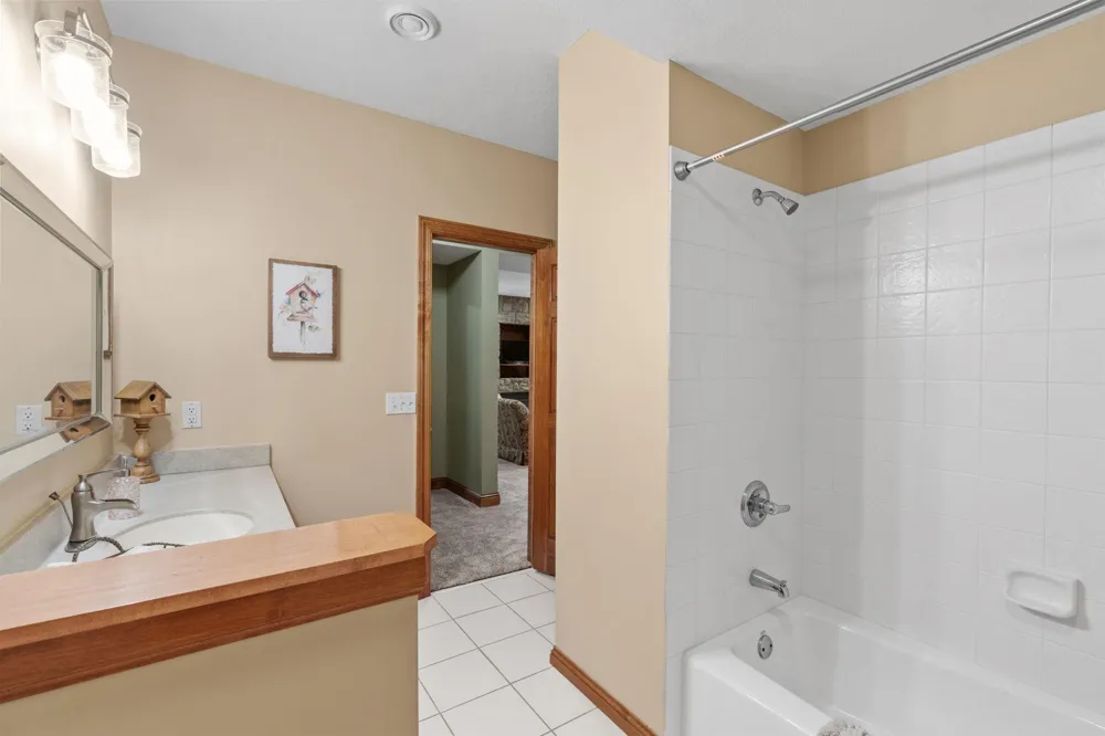 17854 179th Trail W Lakeville, MN 55044