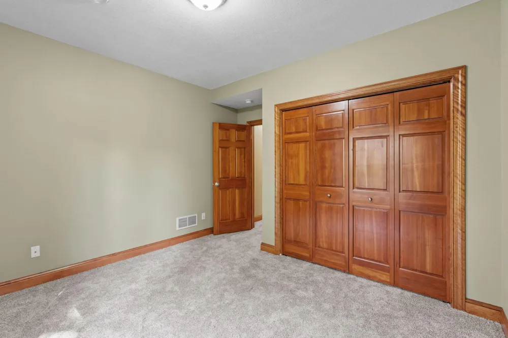 17854 179th Trail W Lakeville, MN 55044
