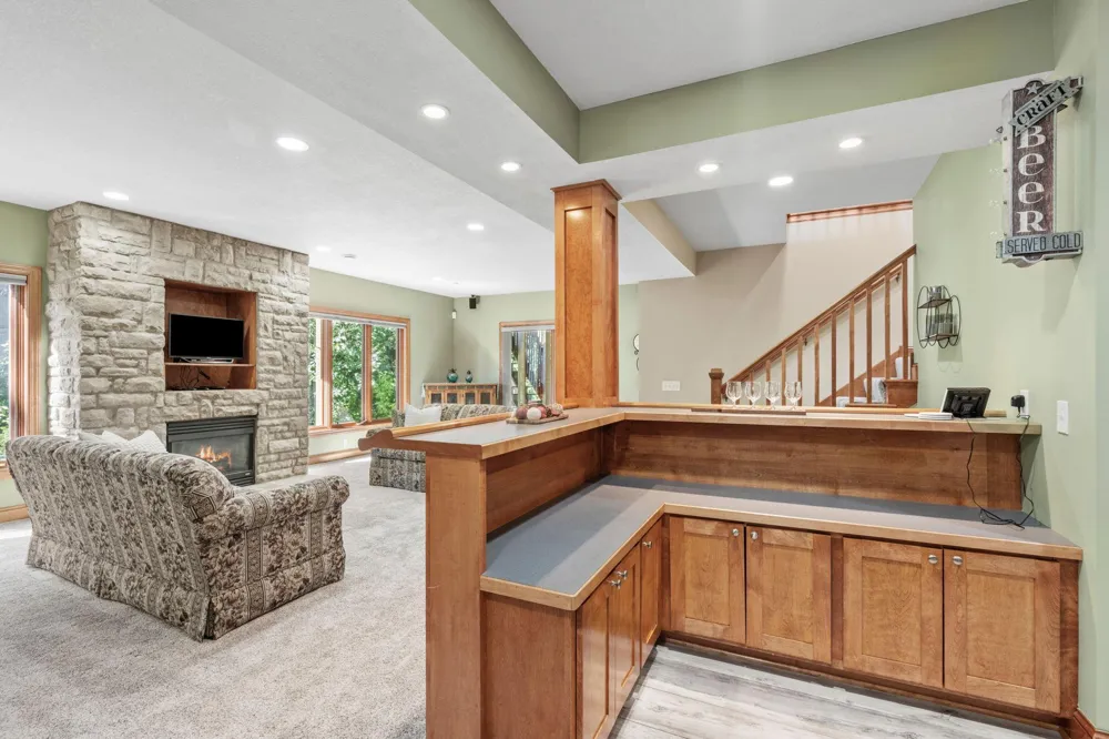 17854 179th Trail W Lakeville, MN 55044