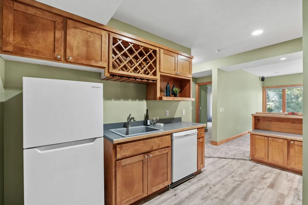 17854 179th Trail W Lakeville, MN 55044