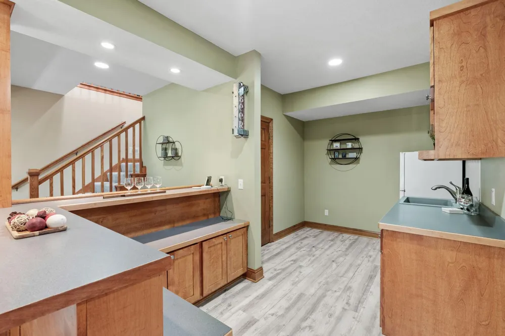 17854 179th Trail W Lakeville, MN 55044