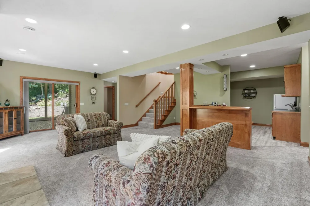 17854 179th Trail W Lakeville, MN 55044