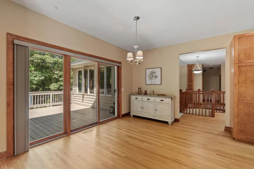 17854 179th Trail W Lakeville, MN 55044