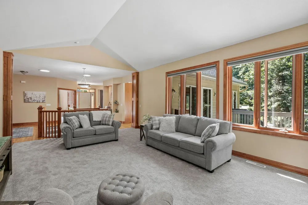 17854 179th Trail W Lakeville, MN 55044